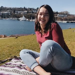 Meet your Posher, Christina